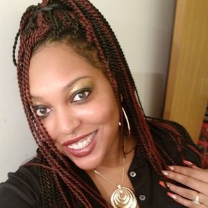 Meet your Posher, Shaya